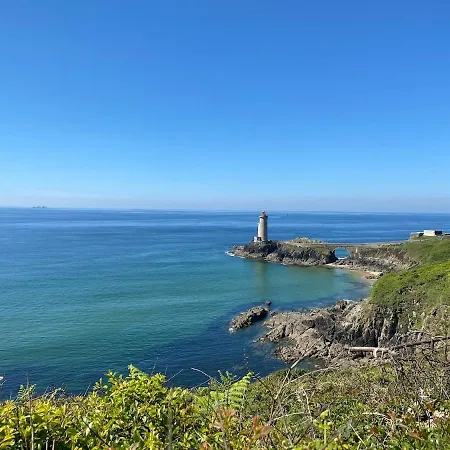 Charming House Near Center And Beaches *