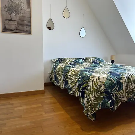 Hébergement de vacances Charmante Maison Proche Centre Et Plages *
