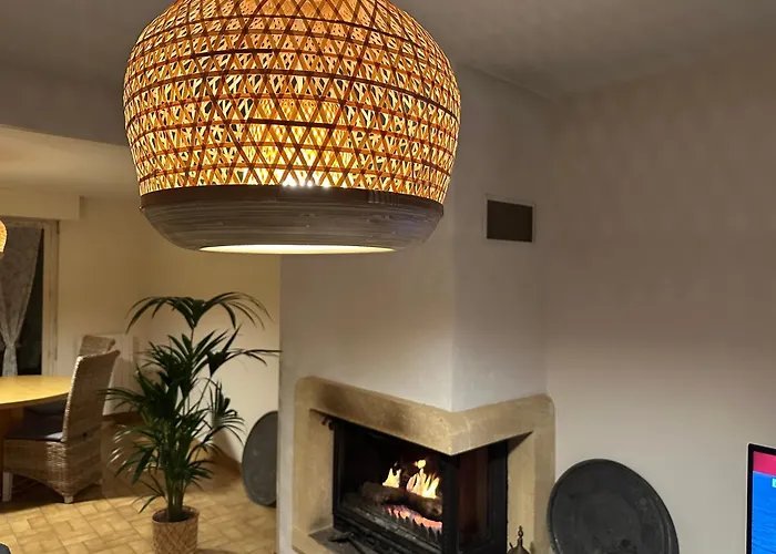 Hébergement de vacances Charming House Near Center And Beaches